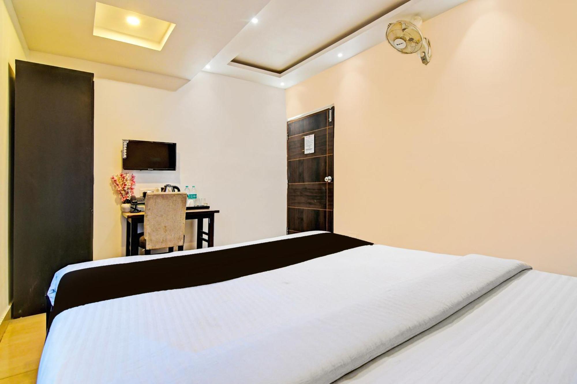 Super Hotel O Baguiati Nagarbazar Exterior photo